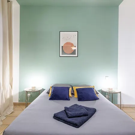 Elegant And Spacious 2 Bedroom In Center *