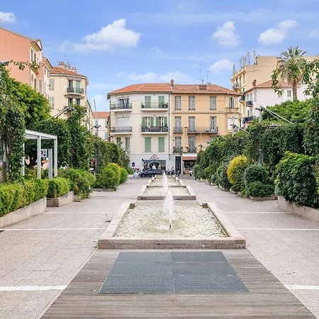 Elegant And Spacious 2 Bedroom In Center *